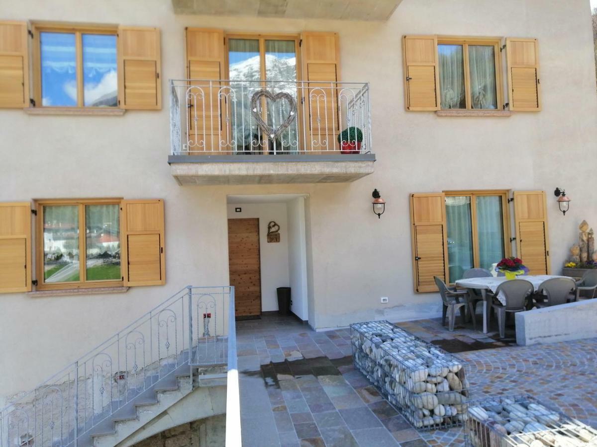Le 4 Stagioni Hotel Cavedago Exterior photo